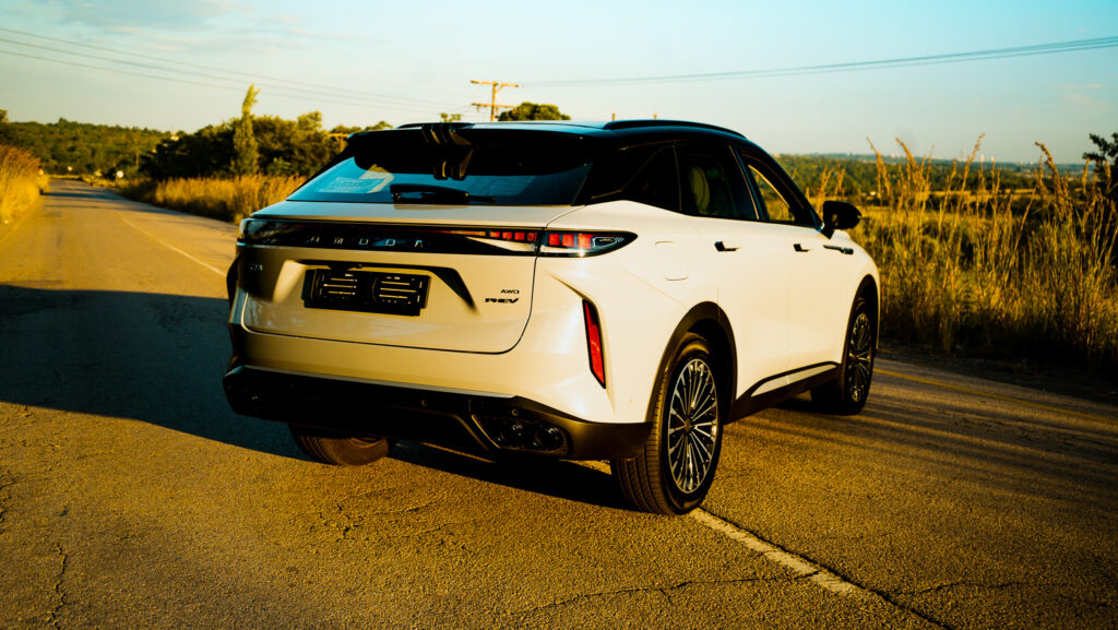The 2025 Omoda C9 PHEV