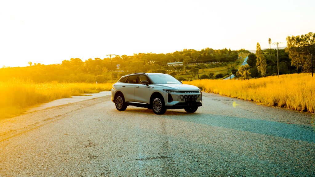 The 2025 Omoda C9 PHEV