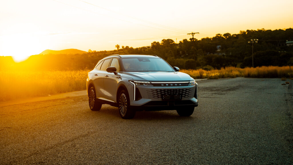 The 2025 Omoda C9 PHEV 